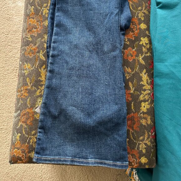 NWT | Maurices Edgely Distressed Flare Jeans - Picture 4 of 6